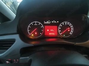 Opel Corsa e, an 2019, motor pe benzină, 1.2, 70 CP doar 39000 km - imagine 3