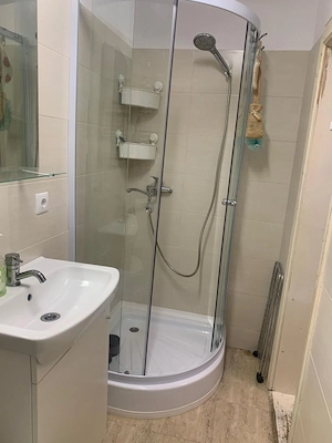Închiriez apartament cu 2 camere în centrul civic Brașov - imagine 6