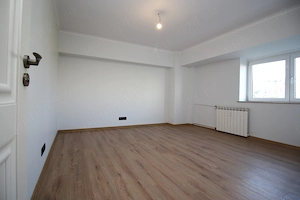 Piața Alba-Iulia, 2 camere cu vedere la Rond, renovat complet - imagine 5