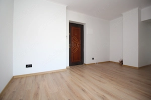 Piața Alba-Iulia, 2 camere cu vedere la Rond, renovat complet - imagine 7