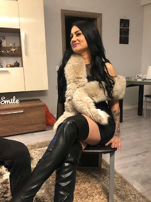 bună sunt Ioana sunt maramureșeancă doar pentru trei zile la tine în oraș