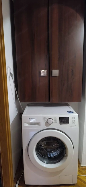 Închiriez apartament cu 2 camere decomandat - imagine 4