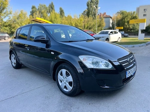 Kia ceed 2009 1.4 benzina  - imagine 8
