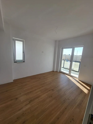 Apartament 3 camere, 52.60 mp, zona Nord-Vest