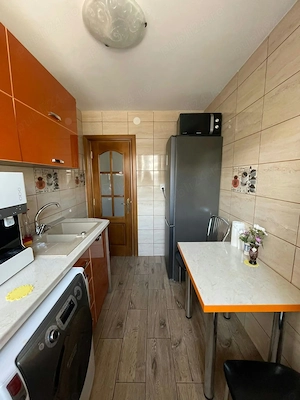 Apartament cu 2 camere Stadion et.2 - imagine 5