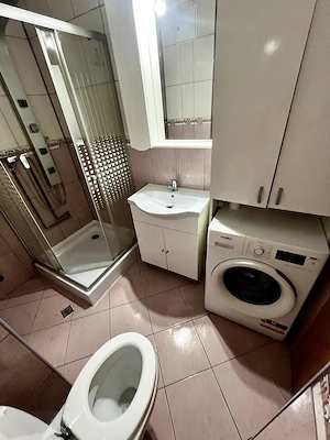 DE VÂNZARE, Apartament decomandat, 40 mp, Zona Kogălniceanu,Medicina, Timișoara. - imagine 8