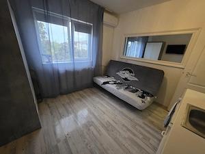 Proprietar inchiriez garsoniera in zona Lipovei,str Arcasilor - imagine 2