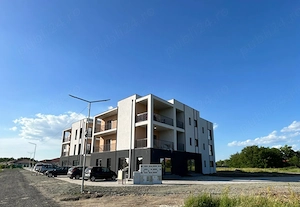 Apartament cu 2 camere, parter, Mosnita Noua - imagine 7