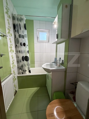 Apartament cu 3 camere, stare foarte buna, cu centrala proprie - Dambu - imagine 5