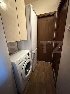 Apartament cu 3 camere, stare foarte buna, cu centrala proprie - Dambu - imagine 6