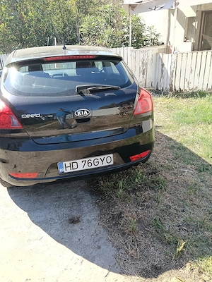Vând  KIA 2009