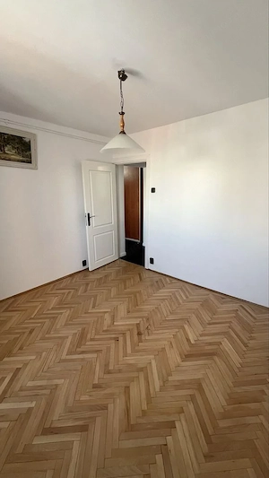 Vanzare Apartament 3 camere, 71 mp, etaj 4/4, decomandat – Zona Rahova - imagine 8