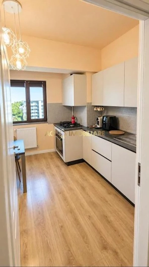 3 Camere de inchiriat | Sisesti | Centrala | 90 mp - imagine 5