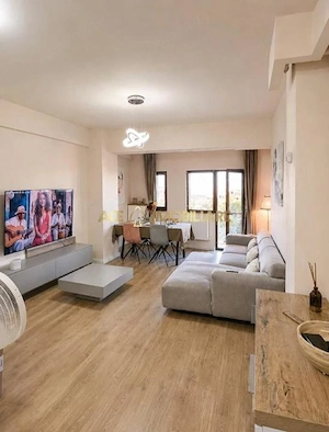 3 Camere de inchiriat | Sisesti | Centrala | 90 mp