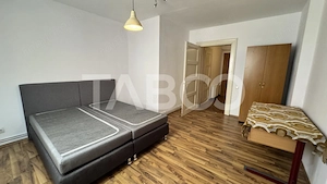 Apartamanet 3 camere de inchiriat mobilat utilat 100 mpu CENTRAL Sibiu - imagine 6