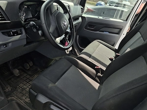 Autoutilitara Toyota Proace. Masina de firma. Primul proprietar. Stare impecabila. Instalatie frig. - imagine 4