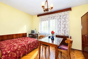 Apartament 2 camare 3 4 - str Severinului Craiova