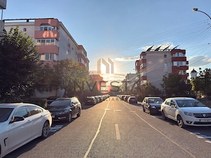 Apartament 4 camere decomandat, etaj intermediar, zona Scortarilor