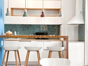 Apartament 2 camere, parcare inclusa etaj intermediar, Andrei Muresanu