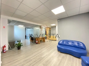 Apartament cu 4 camere decomandat, parcare, etaj intermediar, Centru!