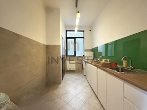 Oportunitate! Apartament cu 2 camere, Etaj intermediar, zona Centrala - imagine 5