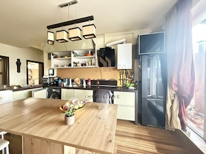 Apartament cu 3 camere - 108 mp utili, vedere spre oras, Buna Ziua - imagine 3
