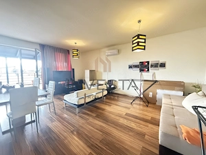 Apartament cu 3 camere - 108 mp utili, vedere spre oras, Buna Ziua