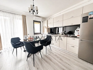 Apartament modern de vanzare cu 2 camere, ansamblul Luminia, Europa - imagine 2