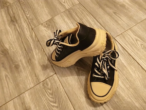 Adidas foarte comod 