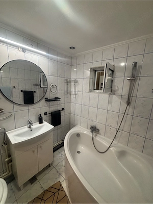 APARTAMENT CU 3 CAMERE de inchiriat   Complet mobilat si utilat 600   luna - imagine 10