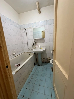 Apartament 3 Camere, 59.70 mp, zona Calea Bucuresti - imagine 4