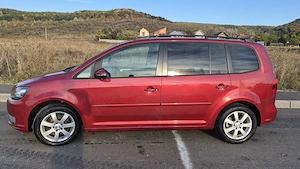 Volkswagen Touran 2.0 TDI - imagine 4