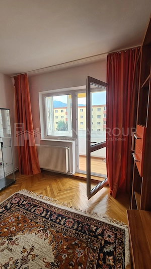 Apartament 3 camere, etaj intermediar, parcare, beci - Astra - imagine 2