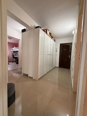 Codlea | 3 camere, 82 mp, 2 băi | Curte comuna inchisa | Renovat | Direct Proprietar Comision 0 - imagine 9