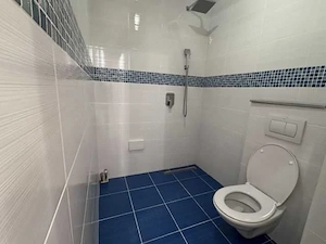 Inchiriez apart 4 camere mobilat si utilat in zona Astra pentru o familie sau studente fete eleve. - imagine 3
