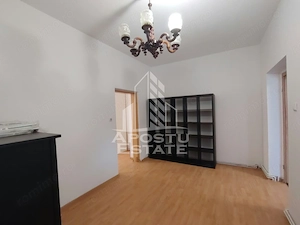 Apartament nemobilat, 3 camere, curte comuna, Zona Mehala - Timisoara - imagine 5