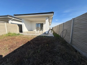Duplex in Covaci | Toate utilitatile | Parter | Curte generoasa |  - imagine 12