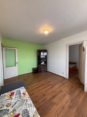 Apartament cu 2 camere, 45 mp, zona Valenii de Munte - imagine 2