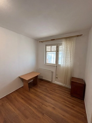 Apartament cu 2 camere, 45 mp, zona Valenii de Munte - imagine 4