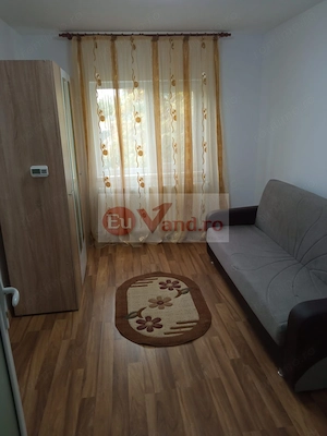 De inchiriat apartament cu 3 camere ICF, langa Scoala nr. 12, parter, 500 E - imagine 7