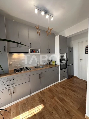Apartament de vanzare 2 camere decomandat mobilat si utilat Piata Cluj - imagine 4