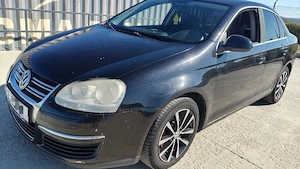 Volskwagen Jetta  - imagine 2