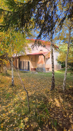 Casă de vânzare în Șotrile, Prahova   Oază de liniște și natură - imagine 3