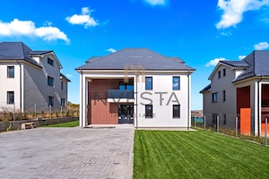 Calitate Premium/Casa individuala/Strada noua