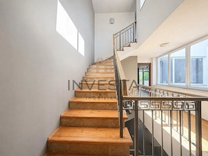 Casa de 360 mp cu sauna si garaj dublu de inchiriat in zona Buna Ziua - imagine 19