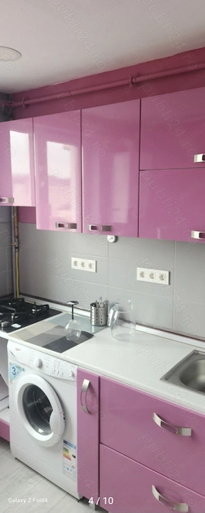 Inchiriez apartament Resita Govandari