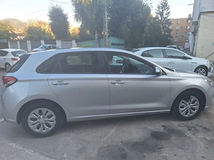 Hyundai i30 2019 primul proprietar  - imagine 7
