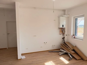 Vand apartament 2 camere  - imagine 3