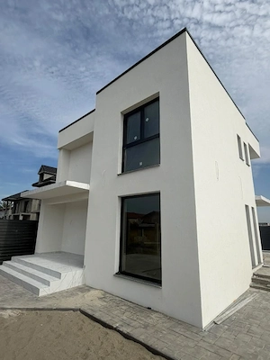 Casă de vânzare la roșu, 130 mp, zona Magnolia