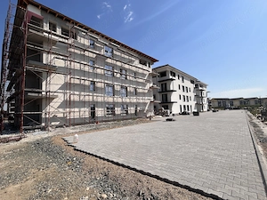 Vand apartament 2 camere  - imagine 8